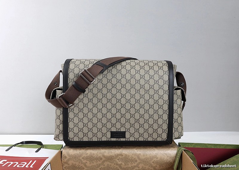 Gucci Messenger Bag with Beige GG Messenger for Streetwear Looks