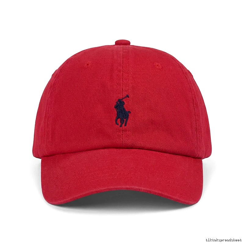 The classic and simple style red hat of Ralph Lauren